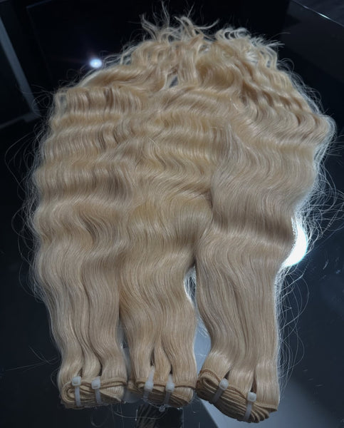 XX RAW Blonde wavy weft
